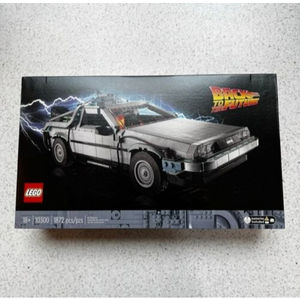 LEGO 10300 Back to the Future Time Machine Set Creator Expert Marty Doc Delorean